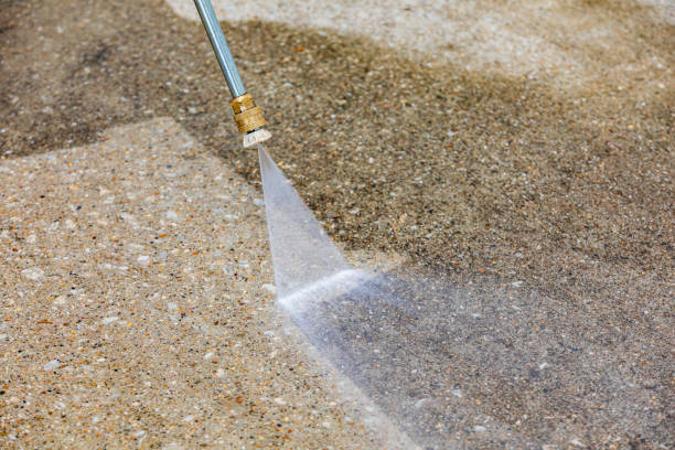 Best Pool Deck Cleaning  in Lawrenceburg, KY
